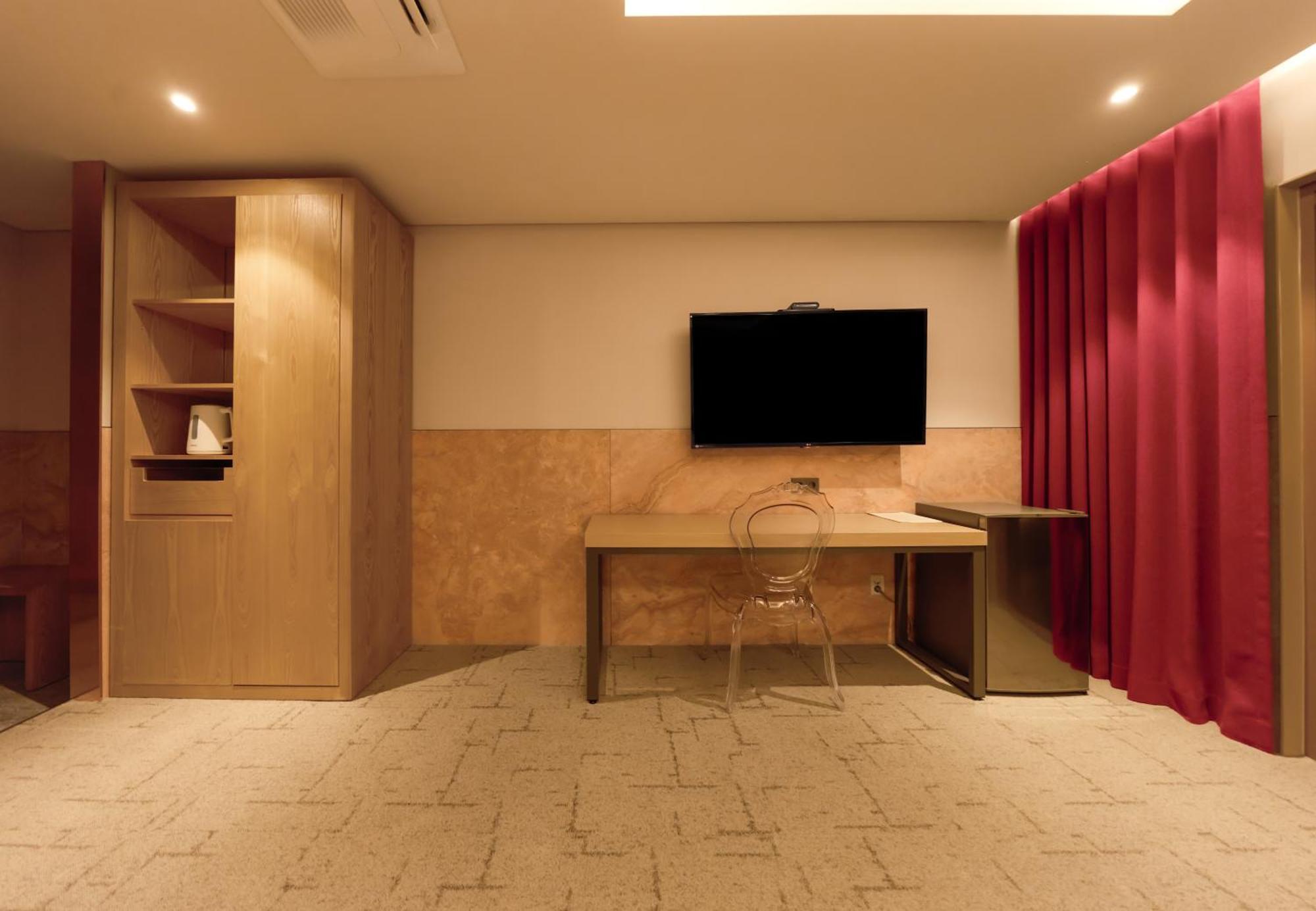 Capace Hotel Gangnam Seoul Exterior photo