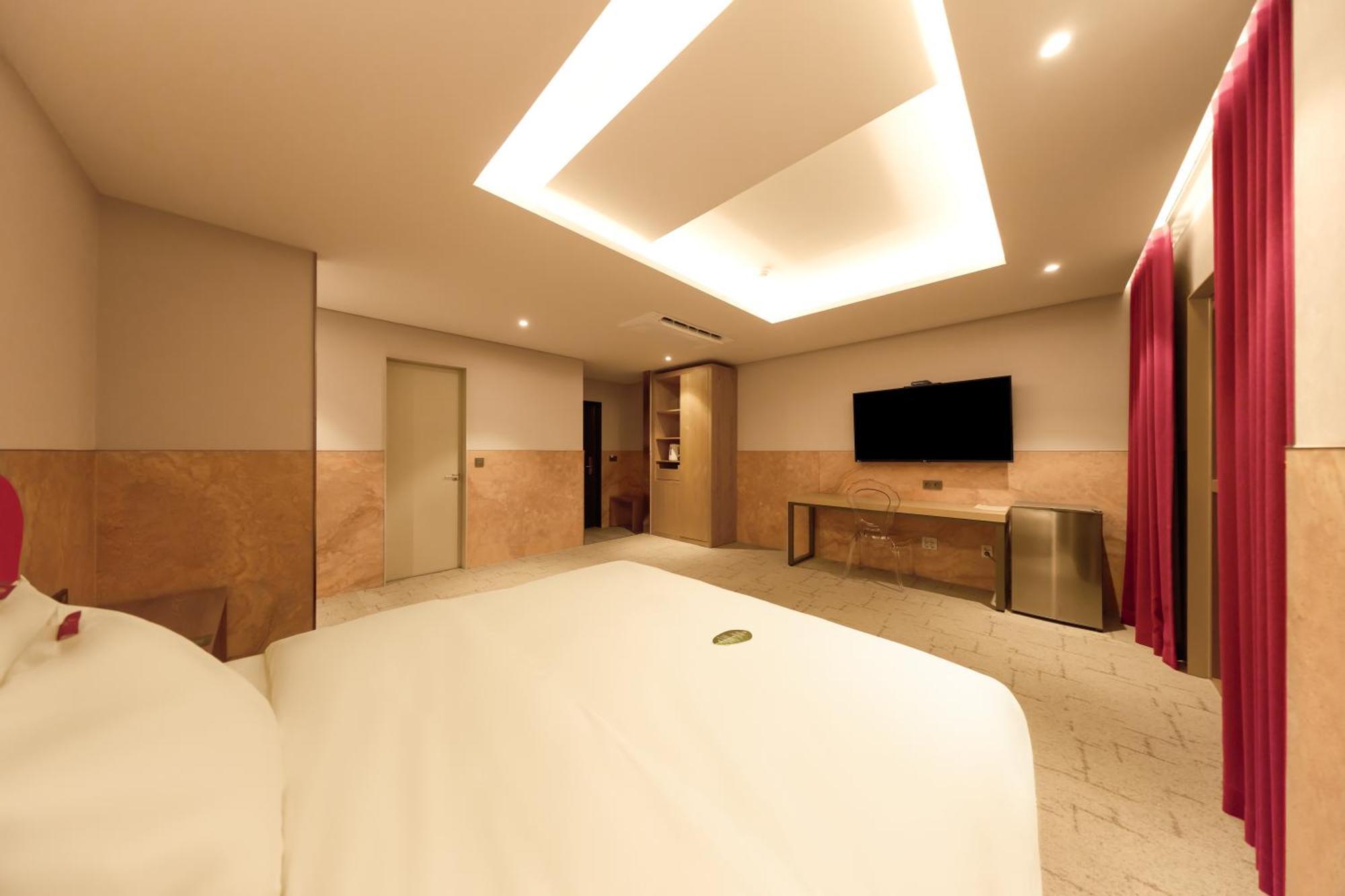 Capace Hotel Gangnam Seoul Exterior photo