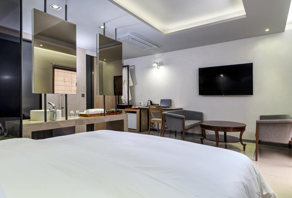 Capace Hotel Gangnam Seoul Exterior photo